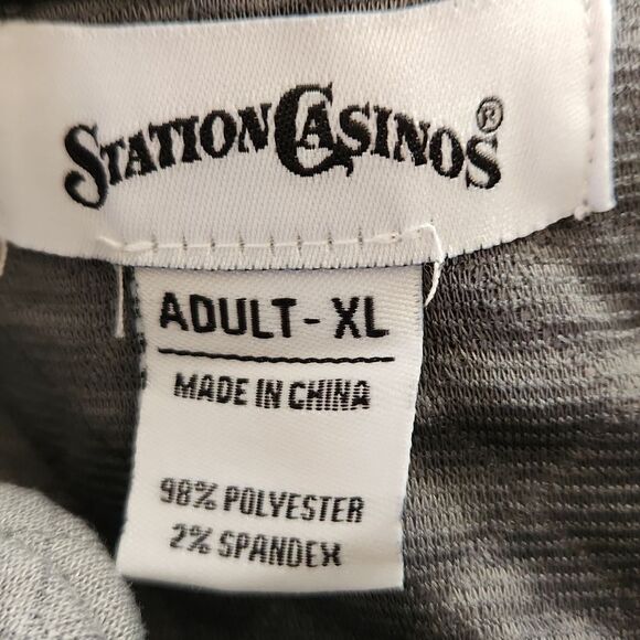 New in bag, quilted Vegas Golden Knights pullover jacket adult XL - Picture 7 of 7